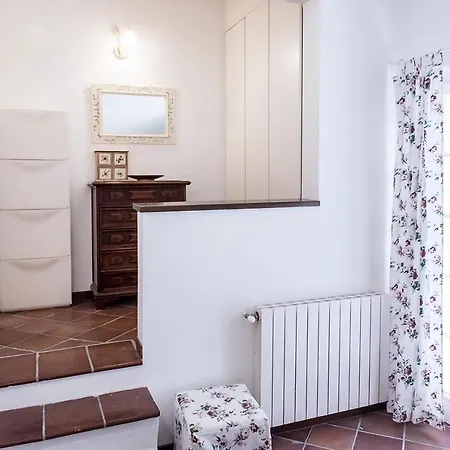 S315 - Sirolo, Singola Con Giardino Panoramico