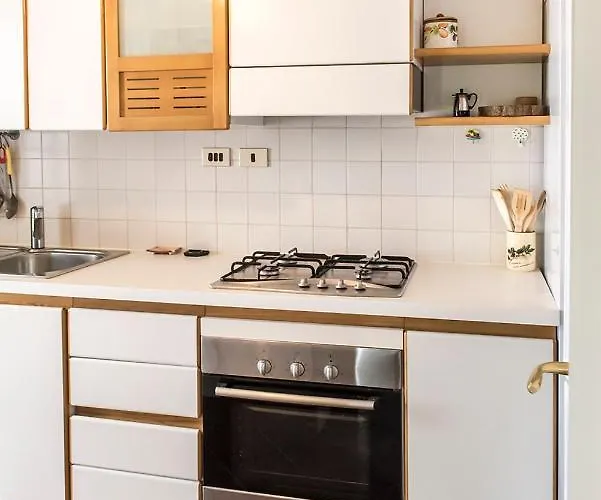 S315 - Sirolo, Singola Con Giardino Panoramico